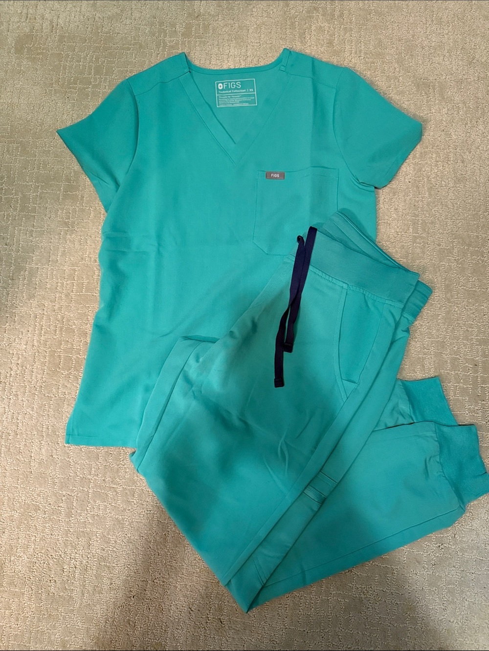 Figs V-Neck Scrub Top and Jogger Pants in Teal